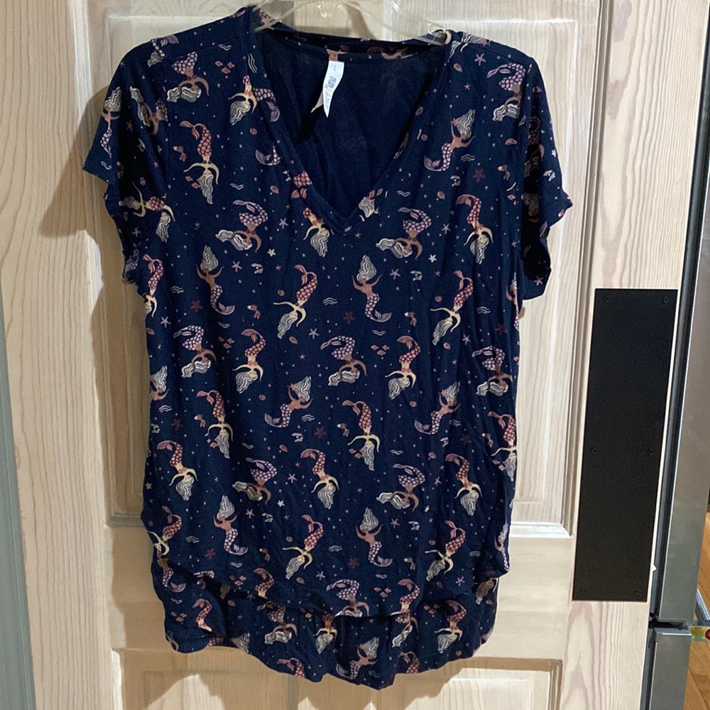 Nursing tee